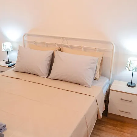 Urban Deluxe Apartament Saloniki