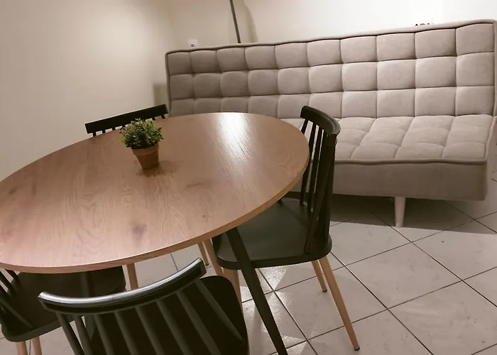 Urban Deluxe Apartament *