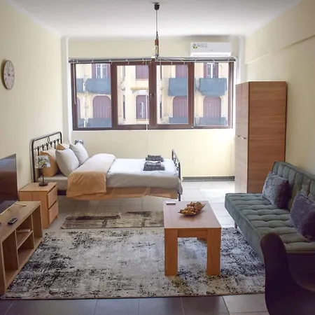 Urban Deluxe *