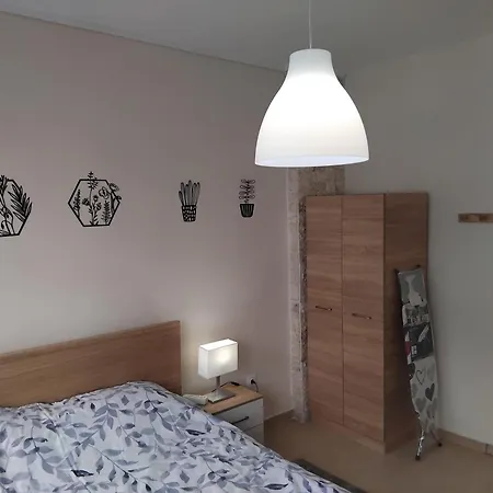 Urban Deluxe Apartment